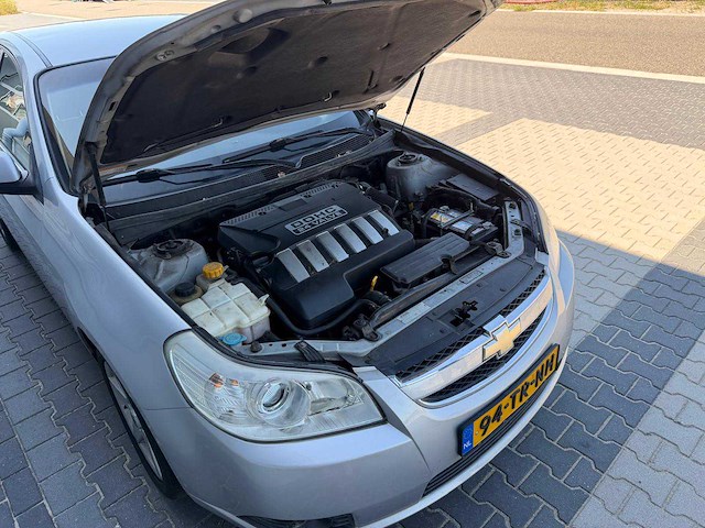 Chevrolet - epica - 2.0i exec. l.ed. - personenauto - 2007 - afbeelding 19 van  28