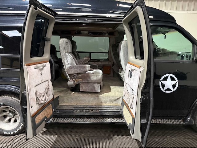 Chevrolet - express - camper - v8 - lpg g3 -1998 - afbeelding 33 van  34