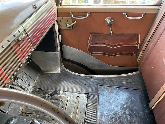Chevrolet - personenbus - afbeelding 22 van  39