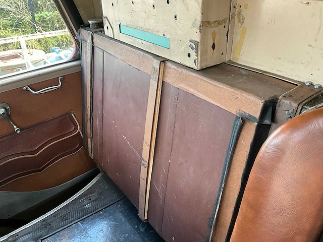 Chevrolet - personenbus - afbeelding 24 van  39