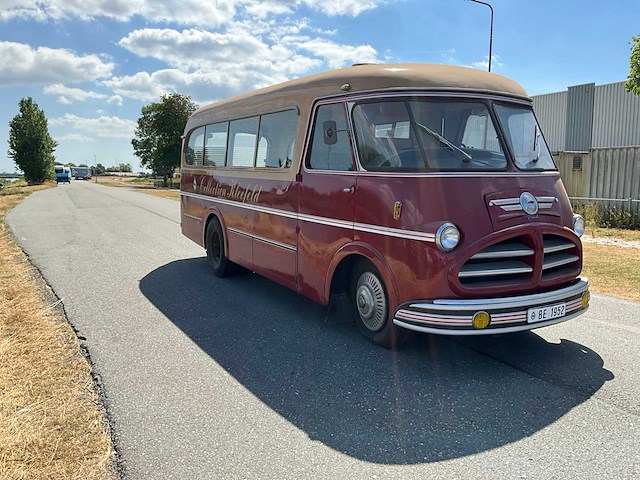 Chevrolet - personenbus - afbeelding 36 van  39