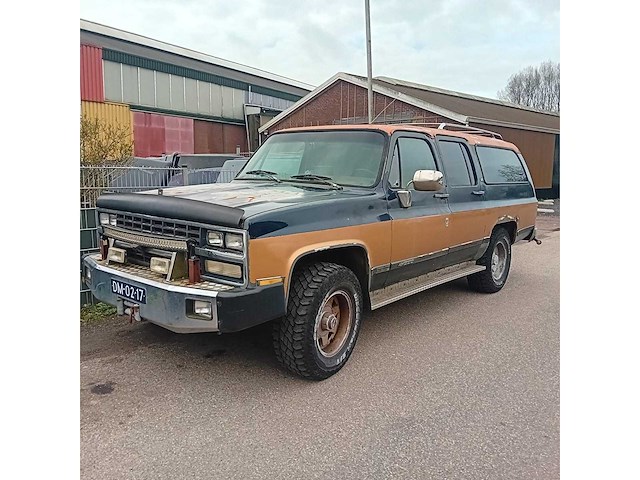 Chevrolet - suburban - 5,7 tbi - personenauto - afbeelding 1 van  6