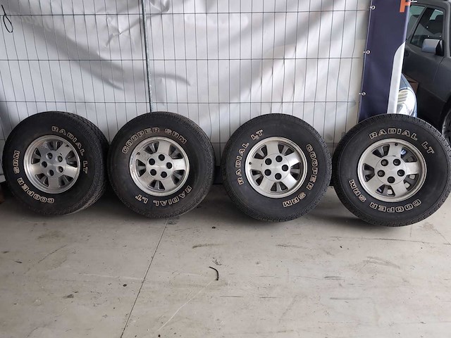 Chevrolet- gmc - c/k 1500 - wiel set - afbeelding 1 van  4