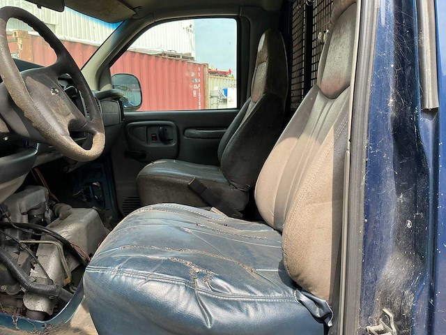Chevrolet 3500 bedrijfswagen - afbeelding 14 van  15