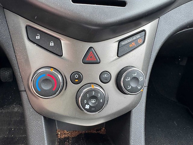 Chevrolet aveo 1.3d lt 74-xkn-9 - afbeelding 9 van  22