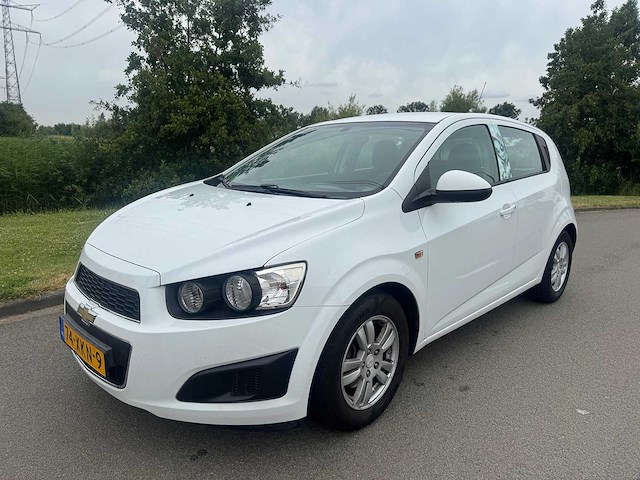 Chevrolet aveo 1.3d lt 74-xkn-9 - afbeelding 1 van  22