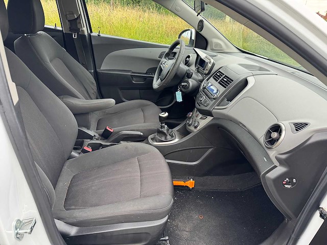 Chevrolet aveo 1.3d lt 74-xkn-9 - afbeelding 20 van  22