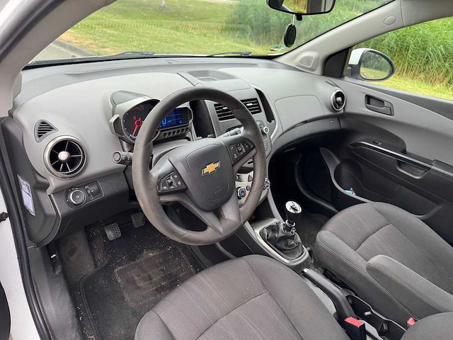 Chevrolet aveo 1.3d lt 74-xkn-9 - afbeelding 4 van  7
