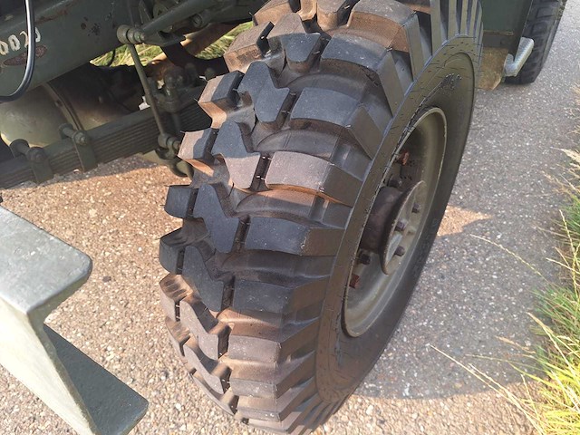 Chevrolet c15a - 1943 - canadese militaire vrachtwagen (cmp) van 3/4 ton met vierwielaandrijving (4x4) - afbeelding 39 van  42