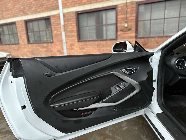 Chevrolet camaro 1lt 2.0l i4 f dohc 16v 275pk 2017 - afbeelding 25 van  46
