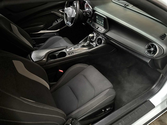 Chevrolet camaro 1lt 2.0l i4 f dohc 16v 275pk 2017 - afbeelding 33 van  46