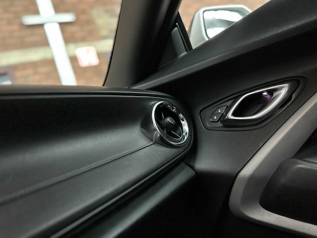 Chevrolet camaro 1lt 2.0l i4 f dohc 16v 275pk 2017 - afbeelding 28 van  47