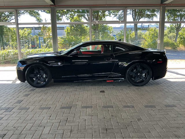 Chevrolet camaro 2ls coupé | 3.6 v6 | 2012 | 323 pk | achterwielaandrijving | muscle car design | btw auto - afbeelding 2 van  23