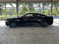 Chevrolet camaro 2ls coupé | 3.6 v6 | 2012 | 323 pk | achterwielaandrijving | muscle car design | btw auto - afbeelding 2 van  23