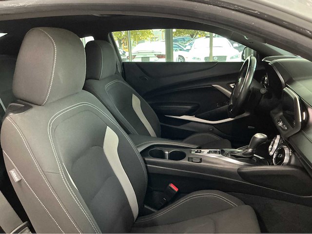 Chevrolet camaro | 3.6 v6 335 pk | 2023 | sharkskin metallic | sportonderstel | hd achteruitrijcamera | btw auto - afbeelding 9 van  30