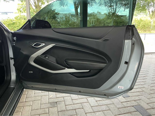 Chevrolet camaro | 3.6 v6 335 pk | 2023 | sharkskin metallic | sportonderstel | hd achteruitrijcamera | btw auto - afbeelding 17 van  30
