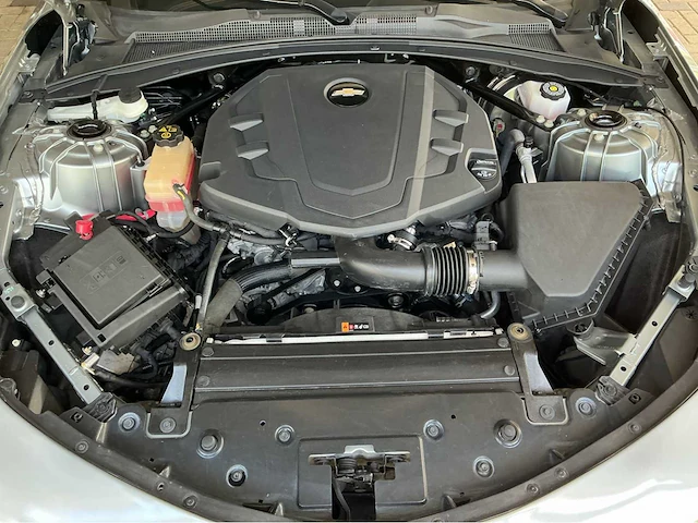 Chevrolet camaro | 3.6 v6 335 pk | 2023 | sharkskin metallic | sportonderstel | hd achteruitrijcamera | btw auto - afbeelding 7 van  13
