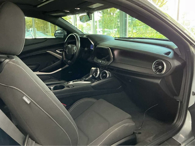 Chevrolet camaro | 3.6 v6 335 pk | 2023 | sharkskin metallic | sportonderstel | hd achteruitrijcamera | btw auto - afbeelding 8 van  30