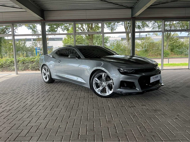 Chevrolet camaro | 3.6 v6 335 pk | 2023 | sharkskin metallic | sportonderstel | hd achteruitrijcamera | btw auto - afbeelding 1 van  30