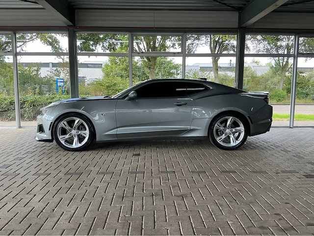 Chevrolet camaro | 3.6 v6 335 pk | 2023 | sharkskin metallic | sportonderstel | hd achteruitrijcamera | btw auto - afbeelding 25 van  30