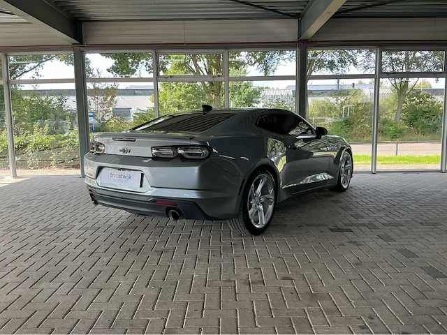 Chevrolet camaro | 3.6 v6 335 pk | 2023 | sharkskin metallic | sportonderstel | hd achteruitrijcamera | btw auto - afbeelding 28 van  30