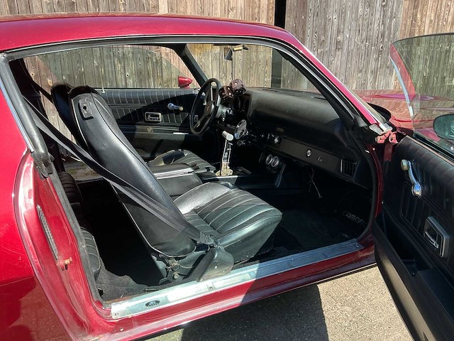 Chevrolet camaro coupe oldtimer - afbeelding 16 van  24