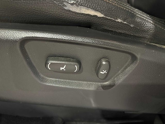 Chevrolet captiva 2.0 vcdi executive 7p 42-zg-xn - afbeelding 9 van  24