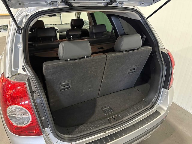 Chevrolet captiva 2.0 vcdi executive 7p 42-zg-xn - afbeelding 15 van  24