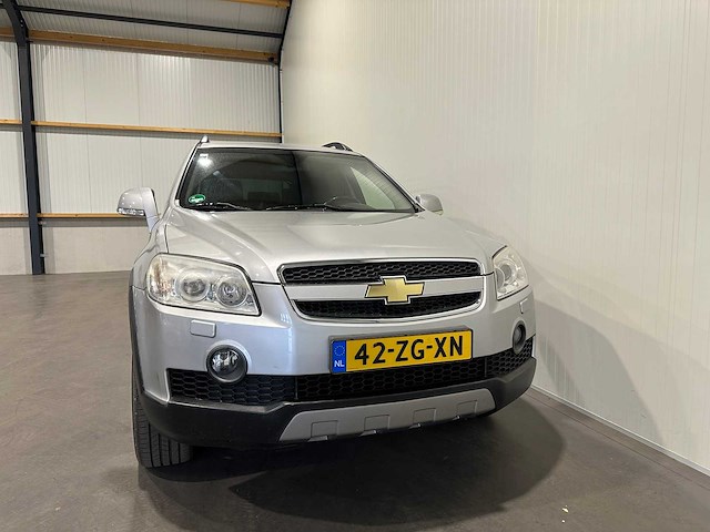 Chevrolet captiva 2.0 vcdi executive 7p 42-zg-xn - afbeelding 23 van  24