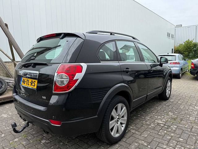 Chevrolet captiva 3.2i executive limited edition, 46-tl-rs - afbeelding 2 van  21