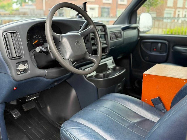 Chevrolet chevy van 2500 express 5.0 v8 v-15-hs - afbeelding 1 van  12