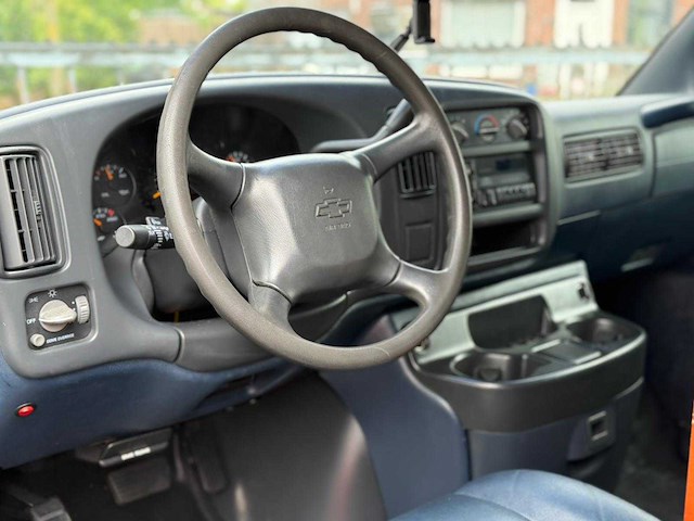 Chevrolet chevy van 2500 express 5.0 v8 v-15-hs - afbeelding 11 van  12