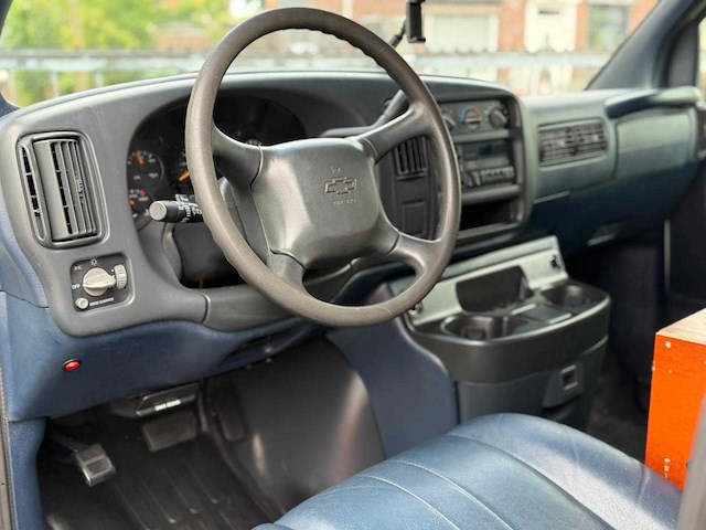 Chevrolet chevy van 2500 express 5.0 v8 v-15-hs - afbeelding 12 van  12