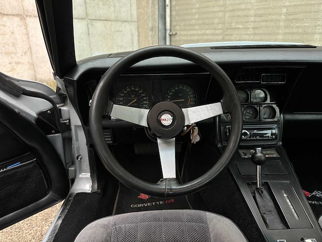 Chevrolet corvette 5.7 v8 convertible two-tone l-82 anniversary edition 1 yz 87 194pk 1978, 15-xxl-9 - afbeelding 38 van  76