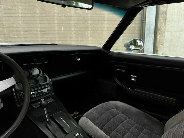 Chevrolet corvette 5.7 v8 convertible two-tone l-82 anniversary edition 1 yz 87 194pk 1978, 15-xxl-9 - afbeelding 34 van  77
