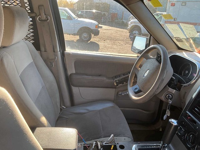 Chevrolet explorer suv bedrijfswagen - afbeelding 4 van  22