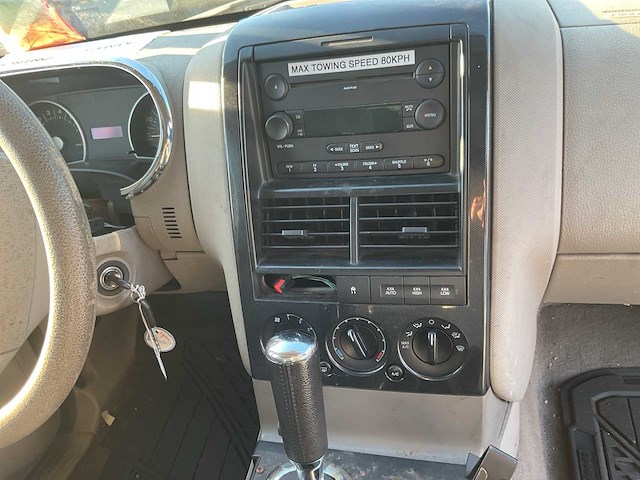 Chevrolet explorer suv bedrijfswagen - afbeelding 22 van  22