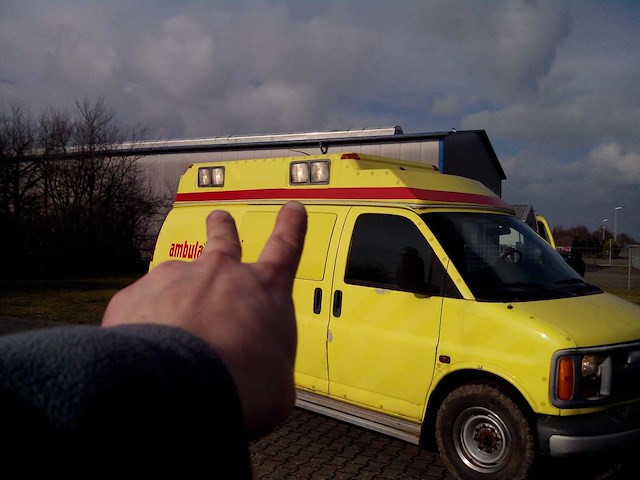 Chevrolet express van 2500 v8 6,5l turbo diesel - afbeelding 20 van  44