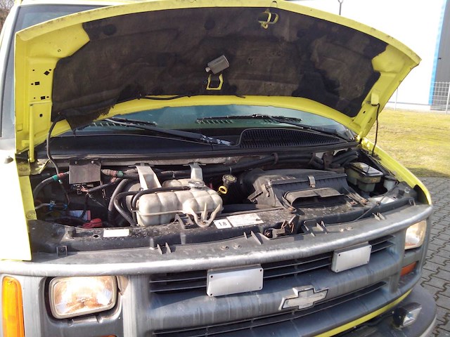 Chevrolet express van 2500 v8 6,5l turbo diesel - afbeelding 21 van  44