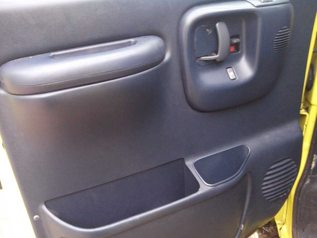 Chevrolet express van 2500 v8 6,5l turbo diesel - afbeelding 35 van  44