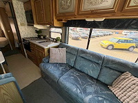 Chevrolet itasca sunrise winnebago kampeerauto 6.5 v8 intergraal camper vs-22-gh - afbeelding 3 van  41