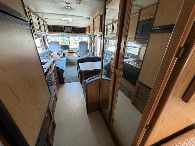 Chevrolet itasca sunrise winnebago kampeerauto 6.5 v8 intergraal camper vs-22-gh - afbeelding 9 van  41