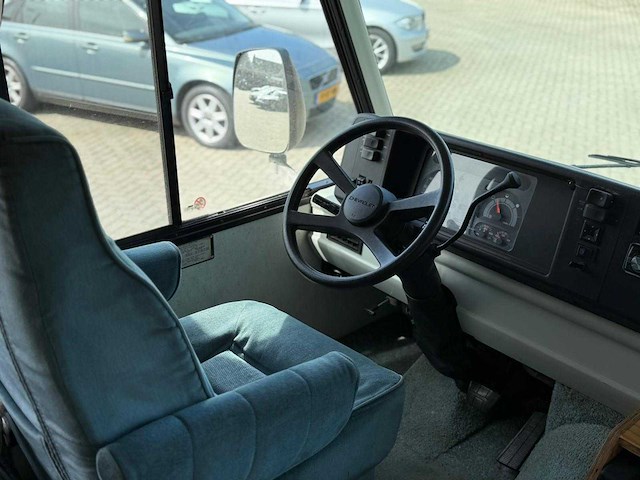 Chevrolet itasca sunrise winnebago kampeerauto 6.5 v8 intergraal camper vs-22-gh - afbeelding 31 van  41