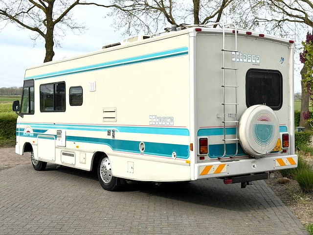Chevrolet itasca sunrise winnebago kampeerauto 6.5 v8 intergraal camper vs-22-gh - afbeelding 23 van  41
