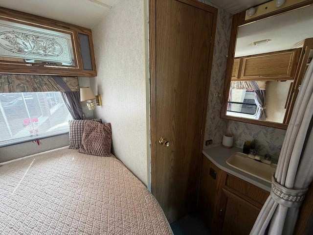 Chevrolet itasca sunrise winnebago kampeerauto 6.5 v8 intergraal camper vs-22-gh - afbeelding 15 van  39