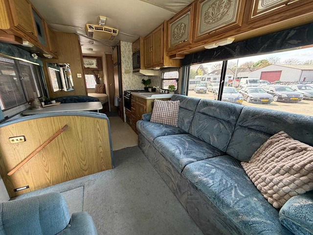 Chevrolet itasca sunrise winnebago kampeerauto 6.5 v8 intergraal camper vs-22-gh - afbeelding 19 van  39