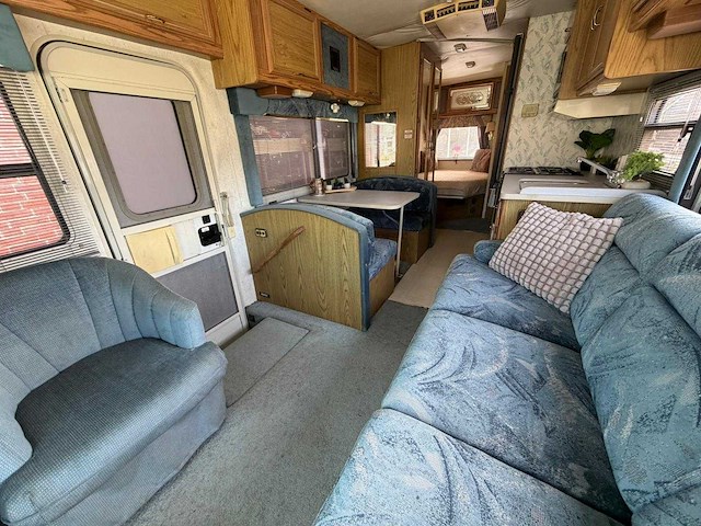 Chevrolet itasca sunrise winnebago kampeerauto 6.5 v8 intergraal camper vs-22-gh - afbeelding 20 van  39