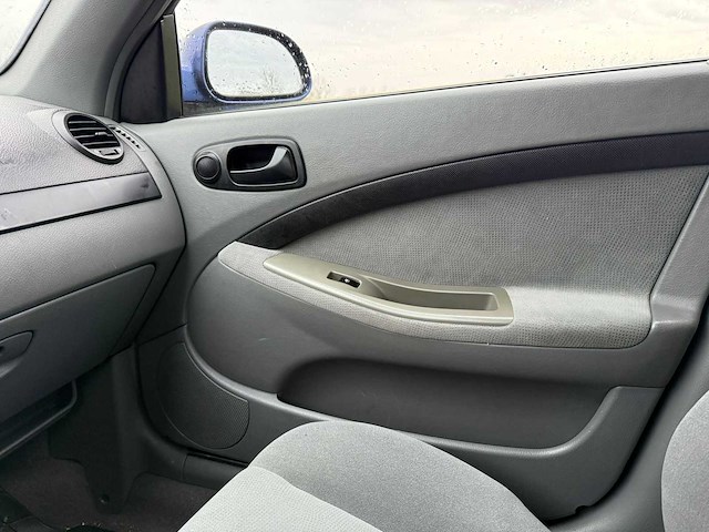 Chevrolet nubira station wagon 1.6 16v spirit, 69-rr-bp - afbeelding 11 van  15