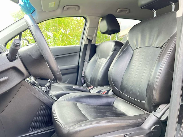 Chevrolet orlando 1.8 ltz+ | 69-xbp-9 - afbeelding 8 van  27