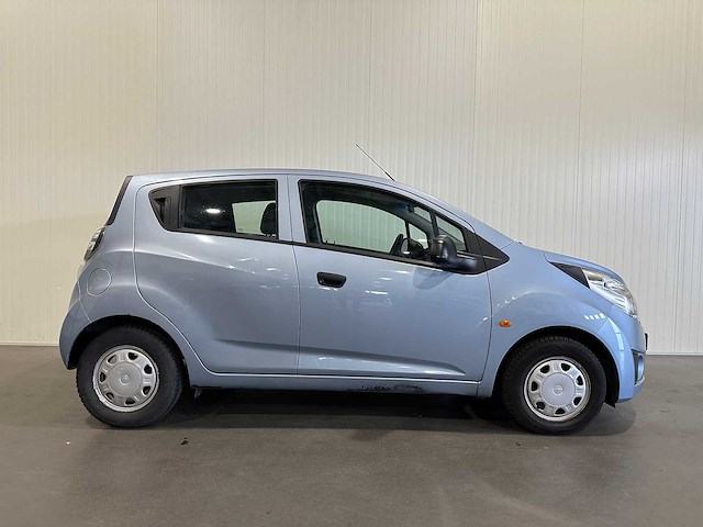 Chevrolet spark 1.0 16v l 13-ngp-4 - afbeelding 15 van  18